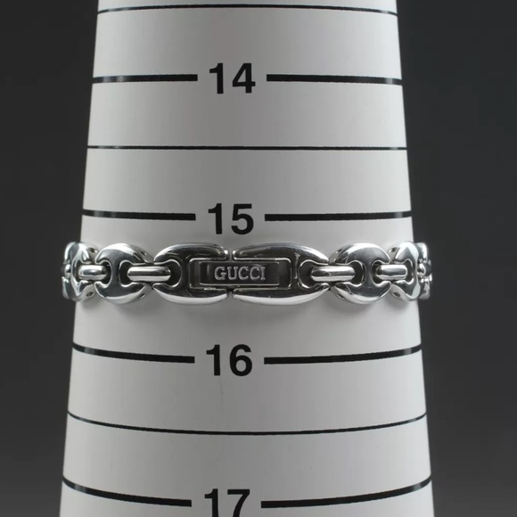 RARE GUCCI LUXURY Watch in Silver - Picture 6 of 9